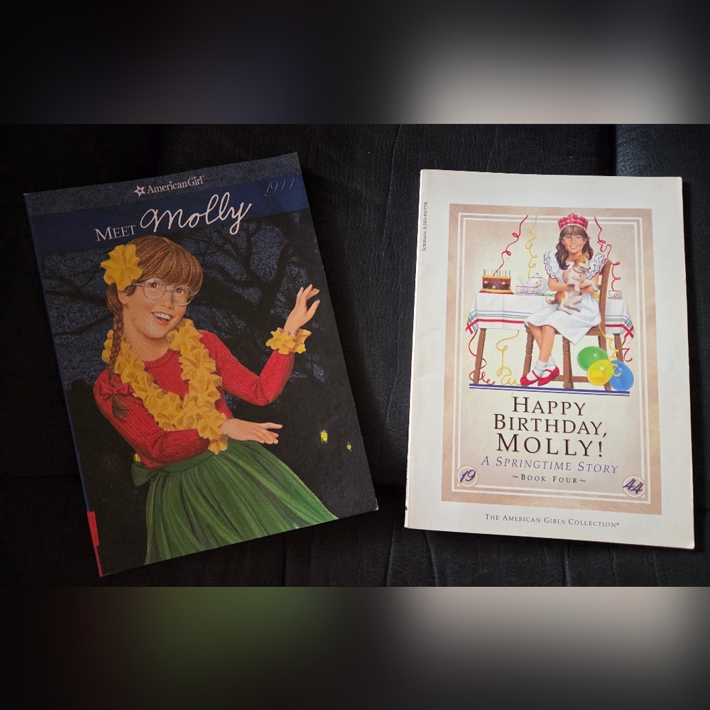 American Girl 'Molly' Book Set 'Meet Molly' & 'Happy Birthday Molly'